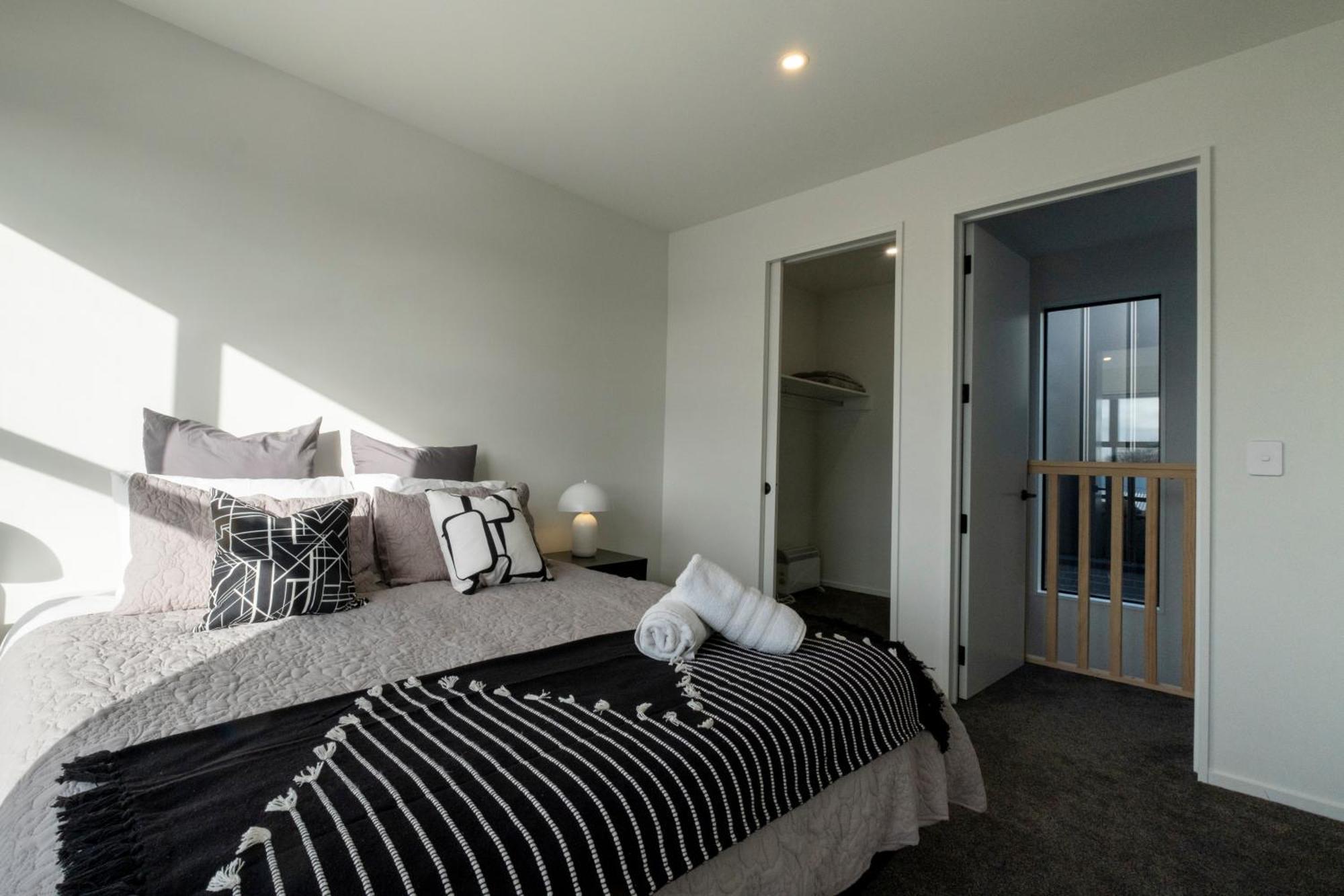 Luxury 2 Bed Townhome In Cbd Christchurch Exteriér fotografie